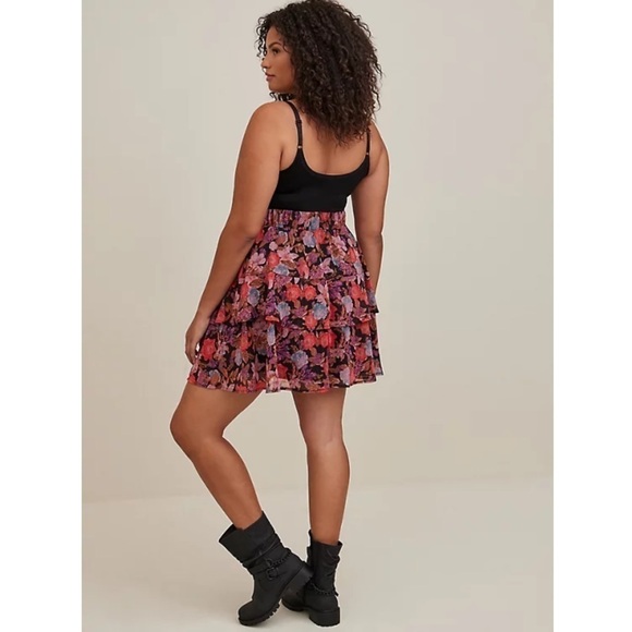 Torrid 3 MINI CRINKLE LUREX TIERED SKIRT - Picture 4 of 11